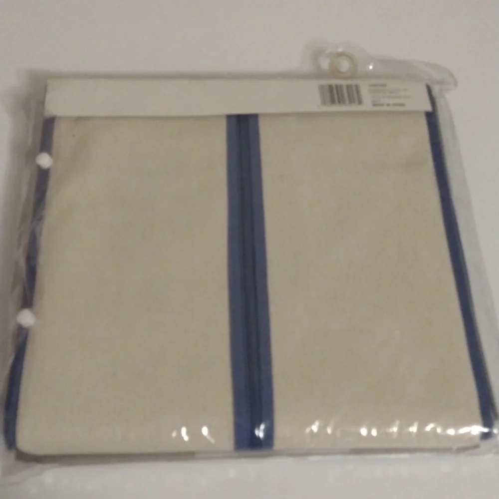 Mainstays canvas dress bag brand new in original packaging never took out